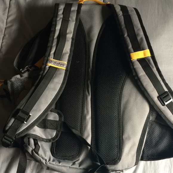 Backpack - Picture 2 of 5